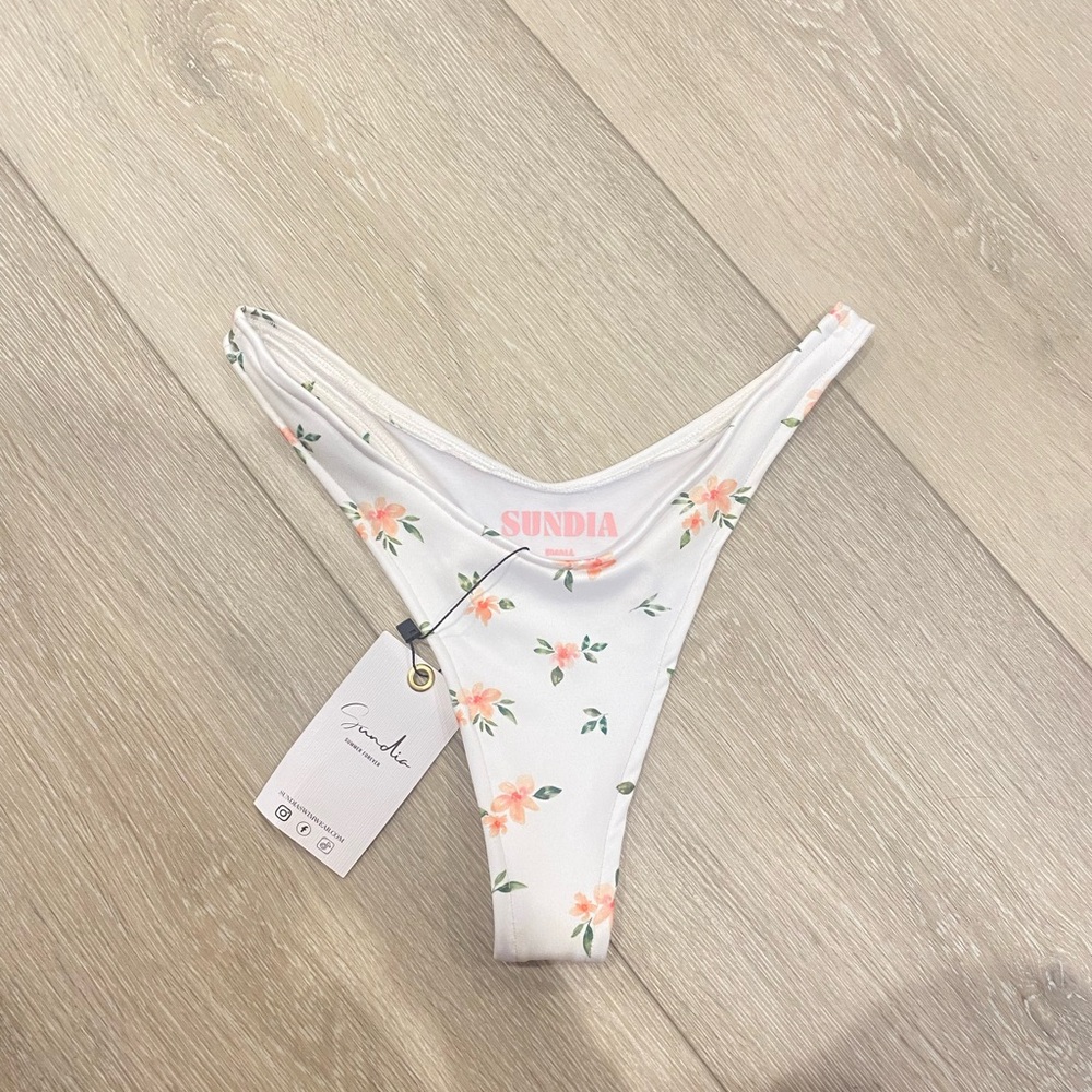 Sundia Swim Bikini